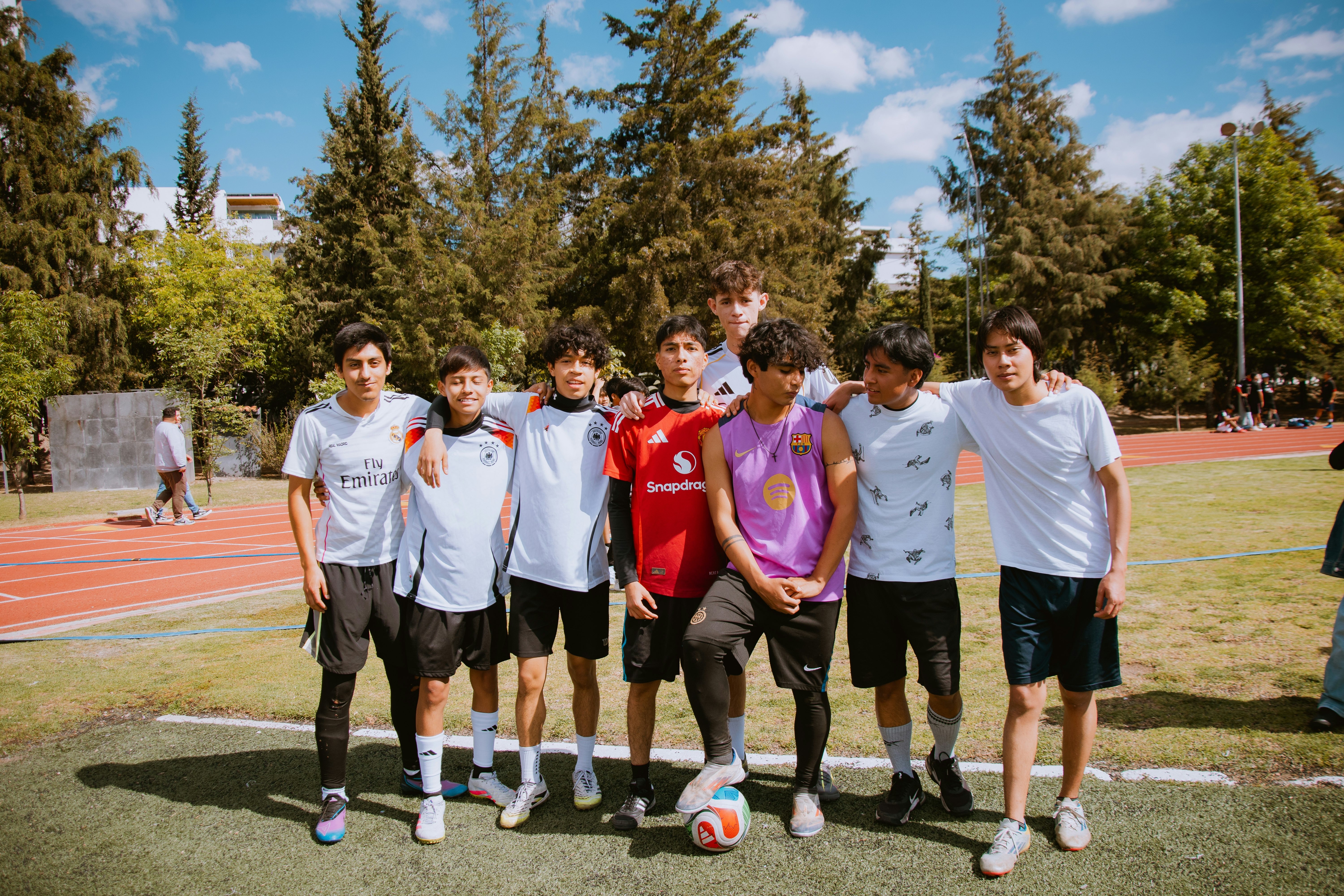 升级拖拉机线上赛事直播上线