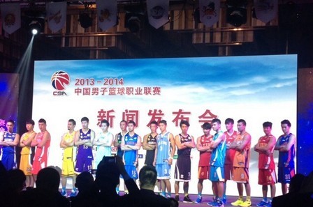 法甲争冠悬念分析 巴黎身后集团动向